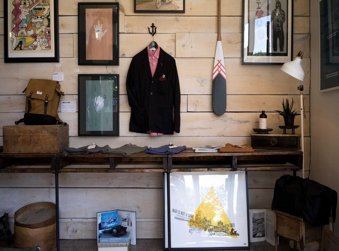 Visualizing 6.9 Inches: How Big Is It Really?